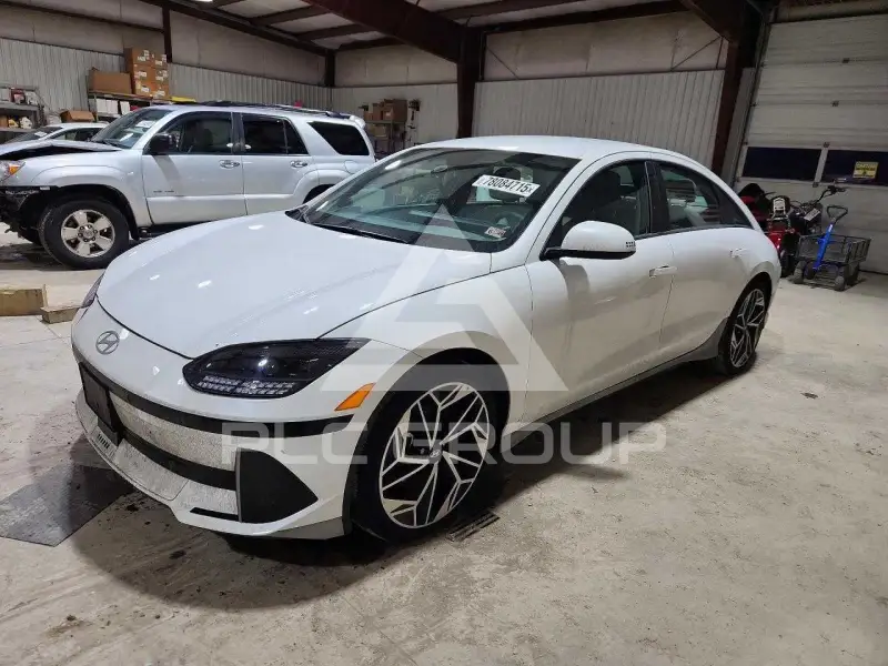 2023 Hyundai Ioniq photo