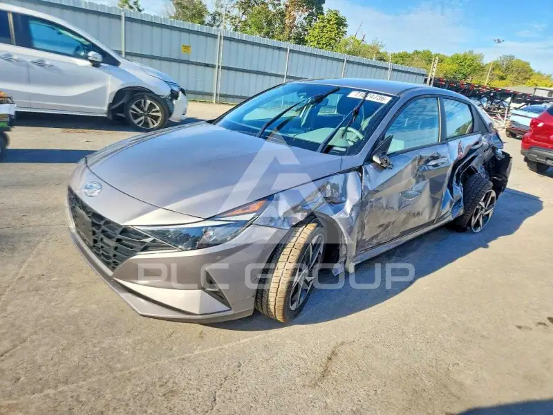 2023 Hyundai Elantra фото