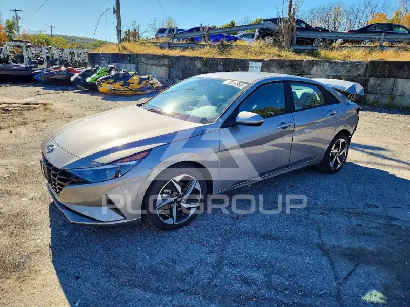 2023 Hyundai Elantra фото