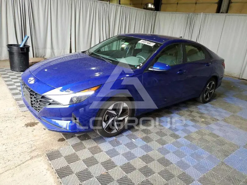 2023 Hyundai Elantra фото