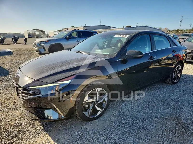 2023 Hyundai Elantra фото