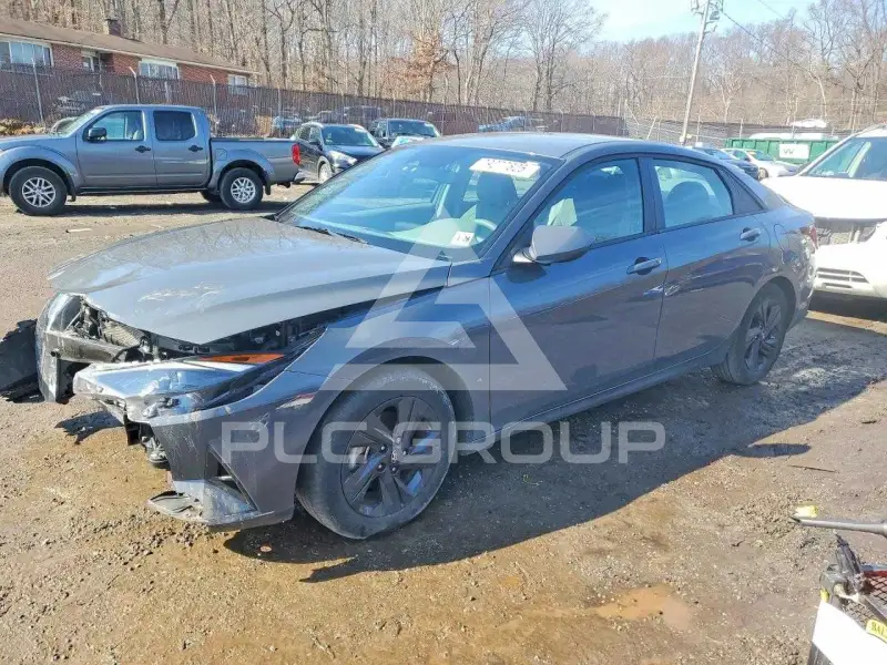 2023 Hyundai Elantra фото