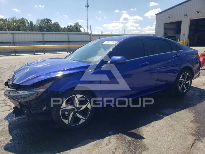 2023 Hyundai Elantra фото