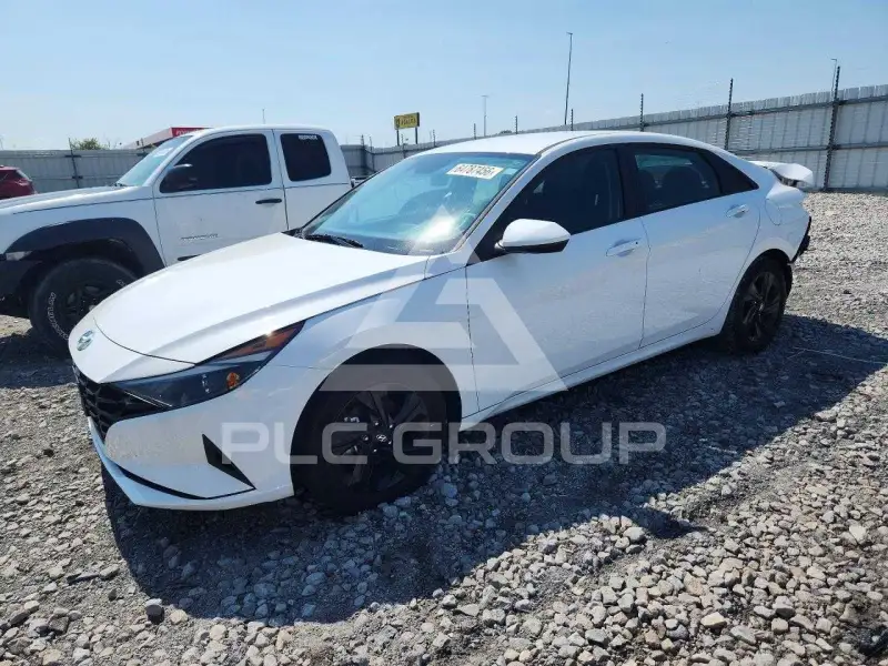 2023 Hyundai Elantra фото