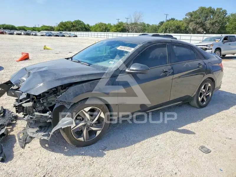 2023 Hyundai Elantra фото