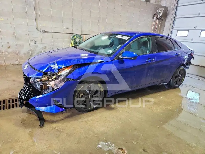 2023 Hyundai Elantra photo