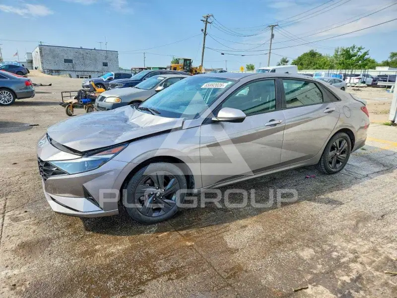2023 Hyundai Elantra фото