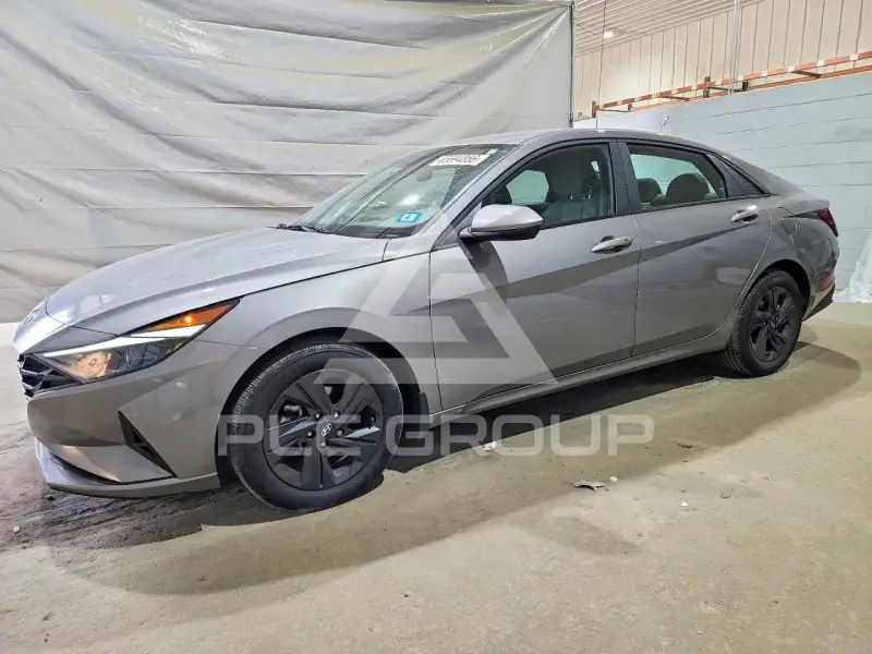 2023 Hyundai Elantra фото