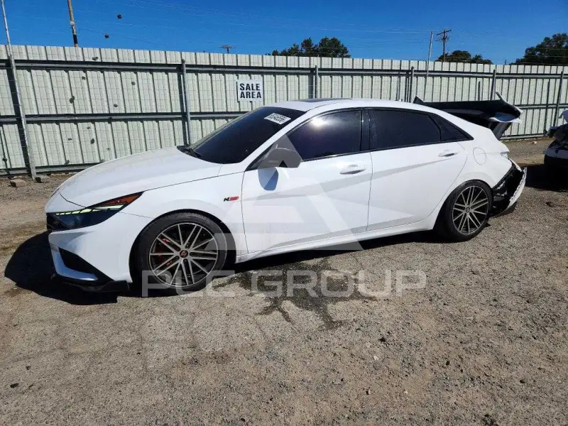 2023 Hyundai Elantra photo
