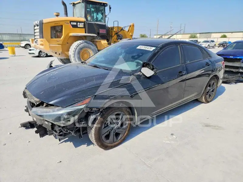 2023 Hyundai Elantra photo