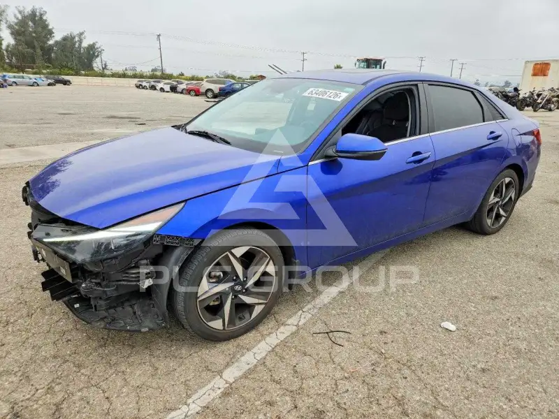 2023 Hyundai Elantra photo