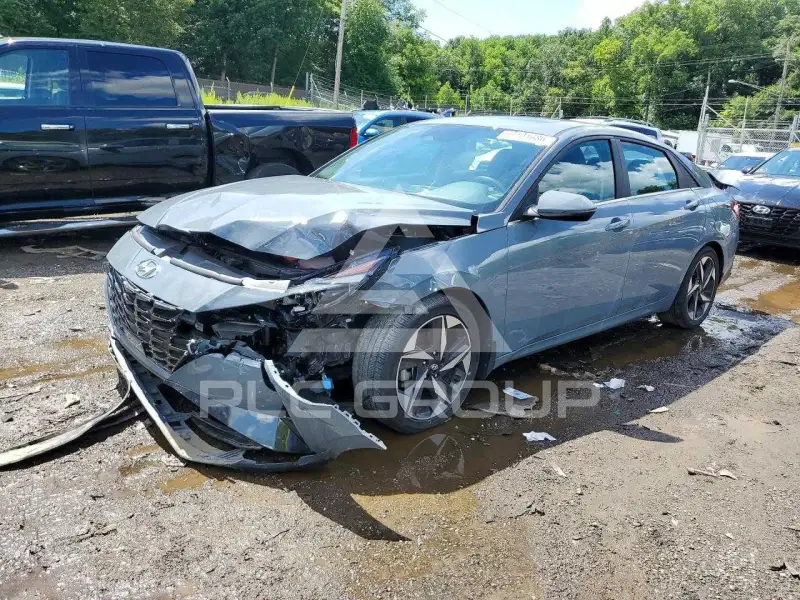 2023 Hyundai Elantra фото