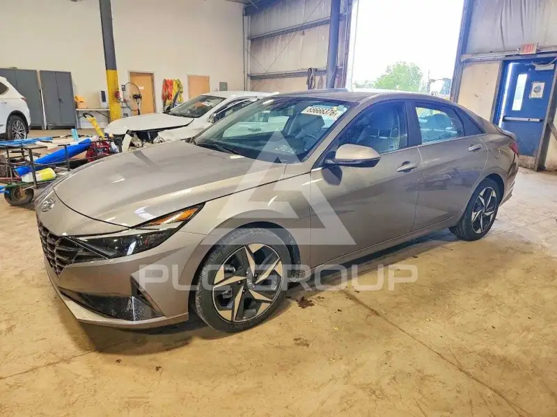 2023 Hyundai Elantra photo