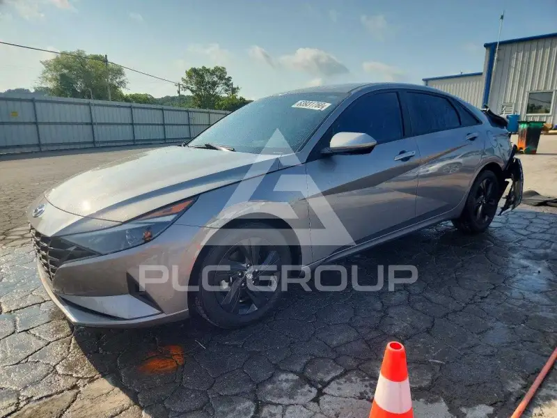 2023 Hyundai Elantra photo