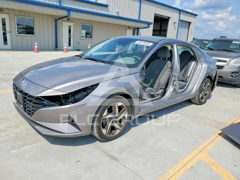 2023 Hyundai Elantra photo