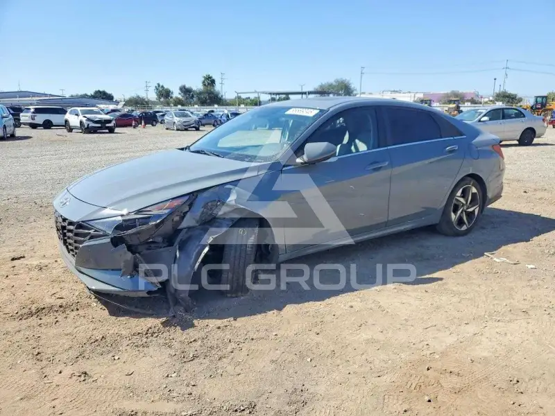 2023 Hyundai Elantra photo