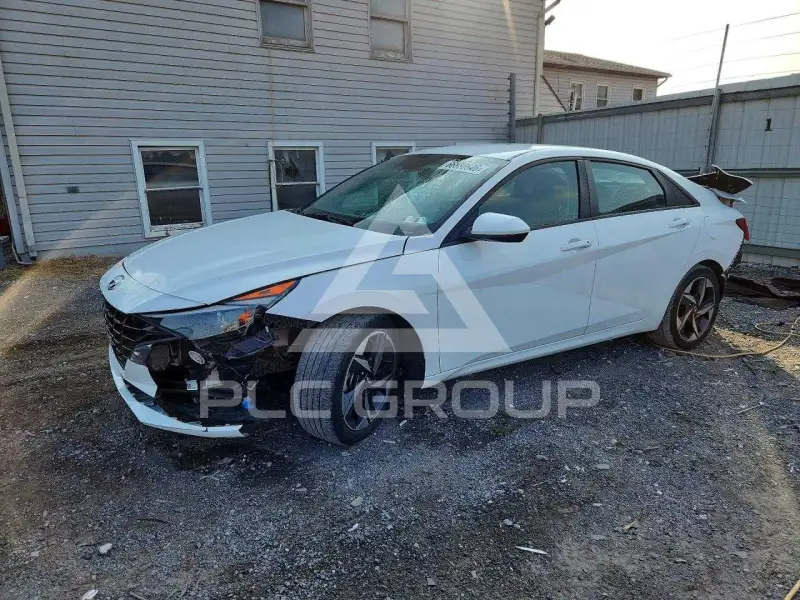 2023 Hyundai Elantra фото