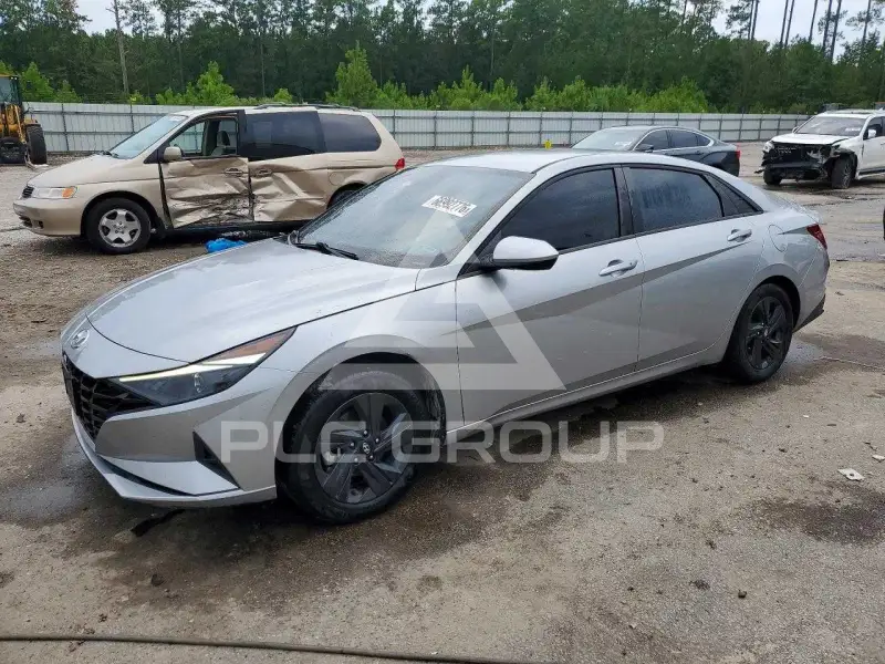2023 Hyundai Elantra фото