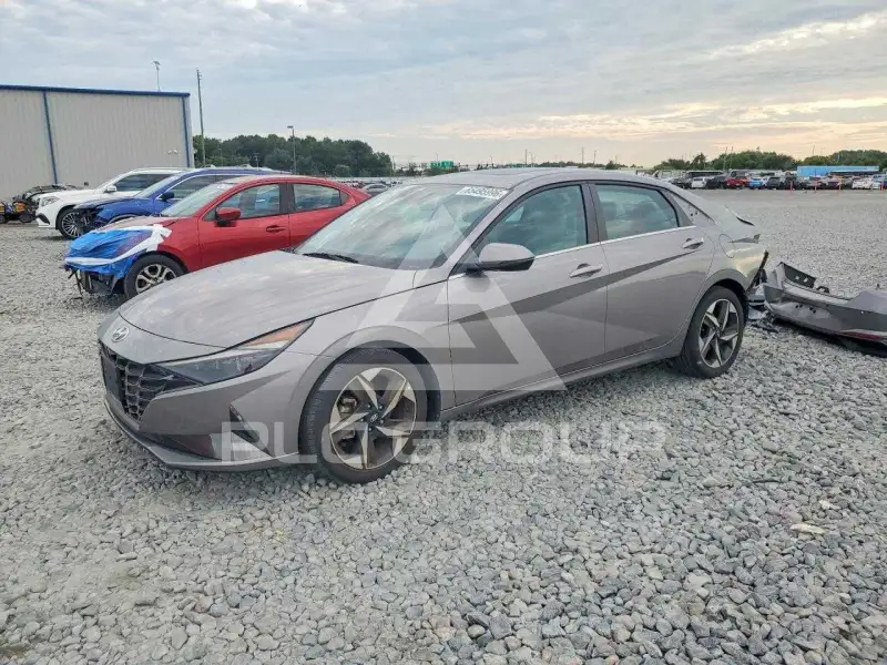 2023 Hyundai Elantra фото