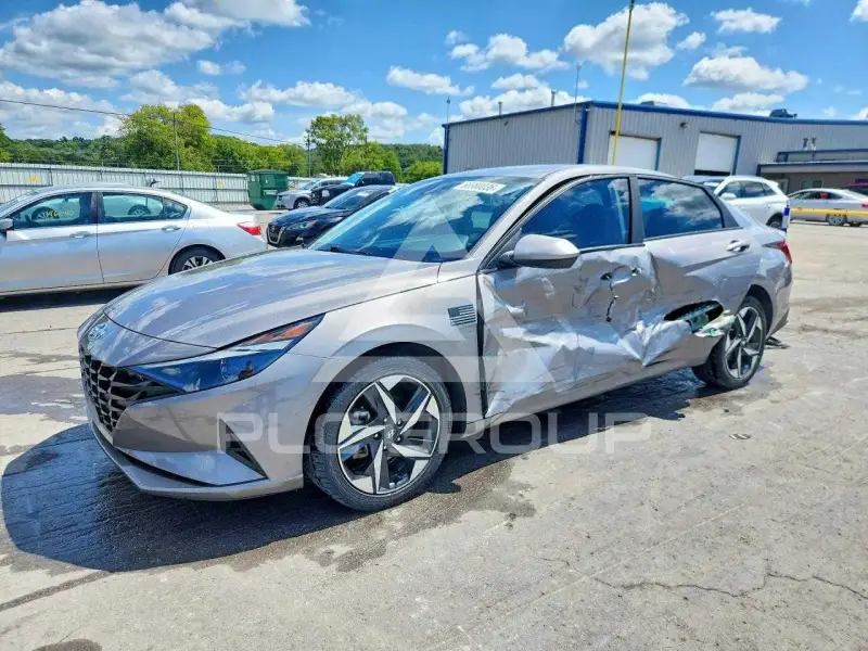 2023 Hyundai Elantra фото