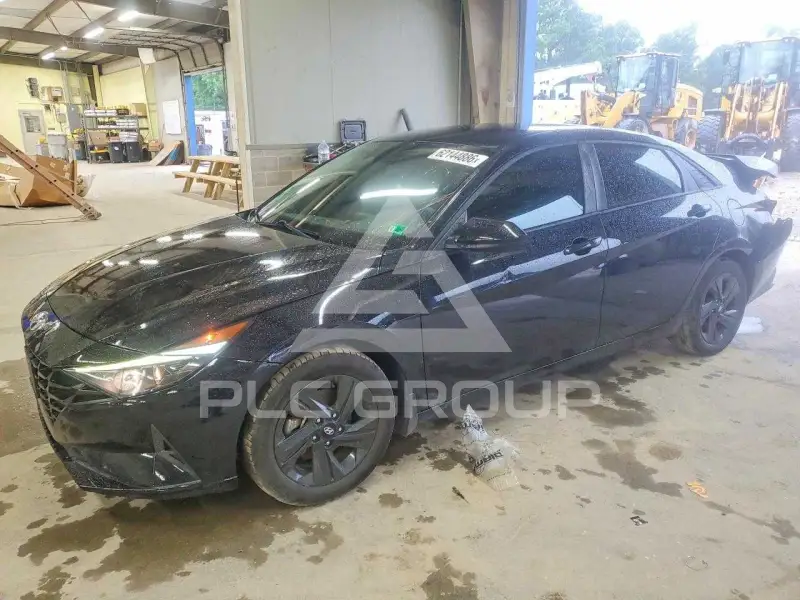 2023 Hyundai Elantra фото