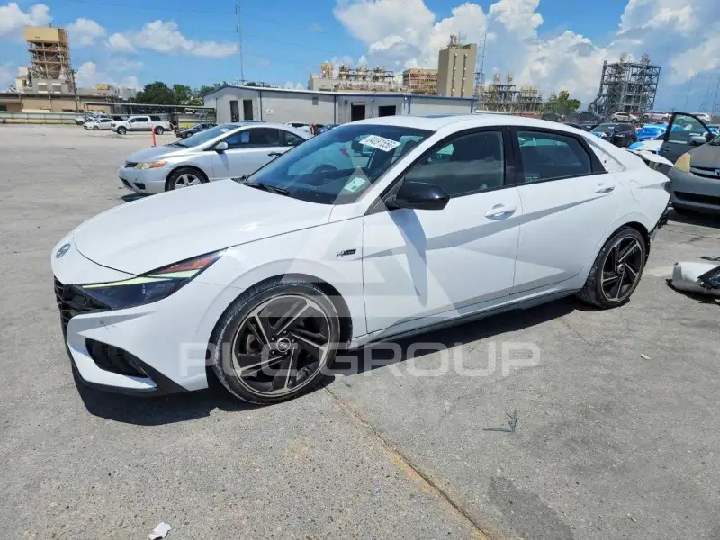 2023 Hyundai Elantra фото