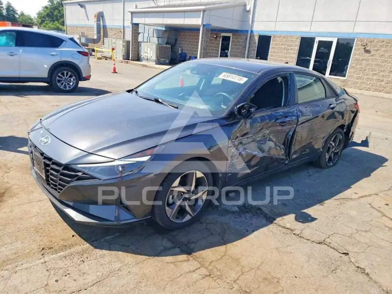 2023 Hyundai Elantra фото