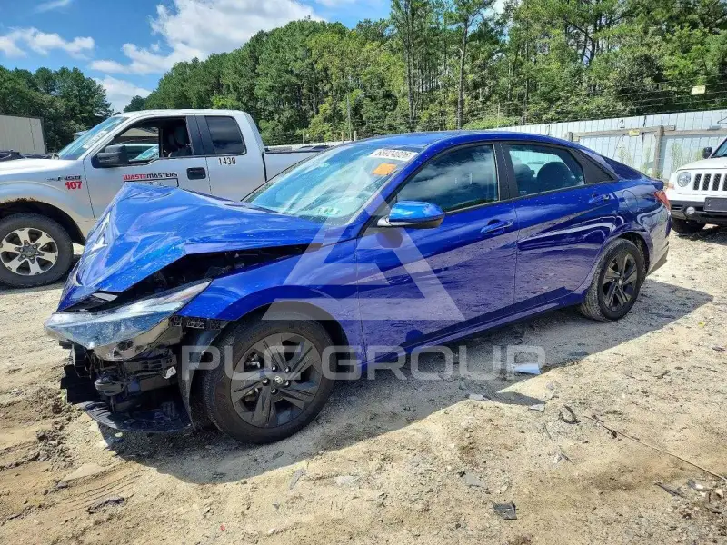 2023 Hyundai Elantra photo