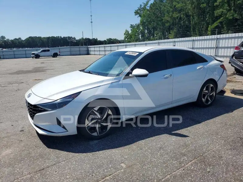 2023 Hyundai Elantra фото