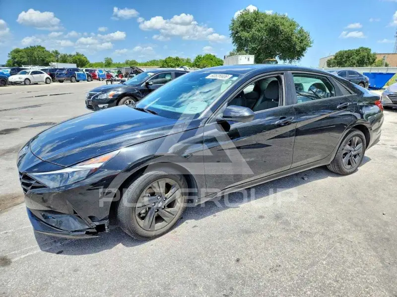 2023 Hyundai Elantra фото