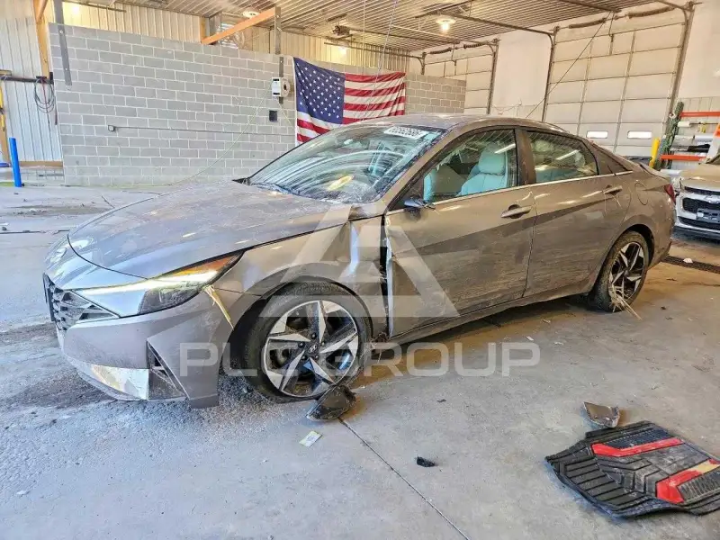 2023 Hyundai Elantra фото