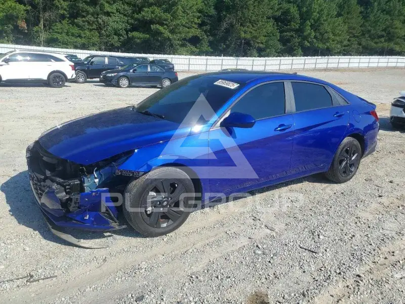 2023 Hyundai Elantra photo