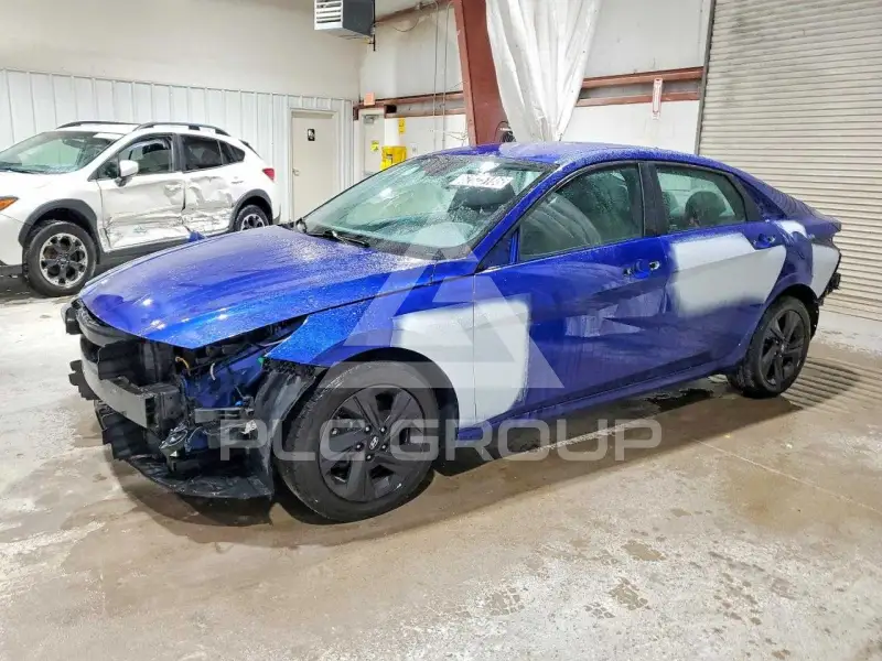 2023 Hyundai Elantra фото