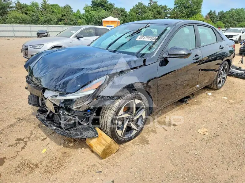2023 Hyundai Elantra photo
