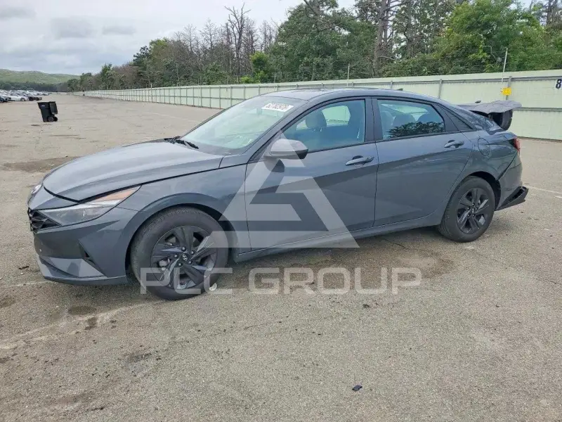 2023 Hyundai Elantra фото
