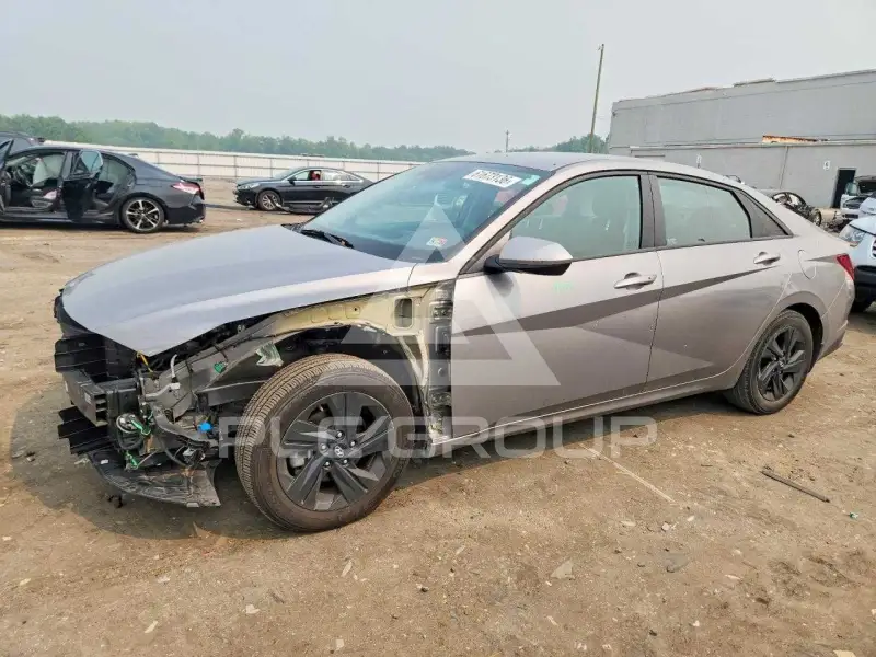 2023 Hyundai Elantra photo