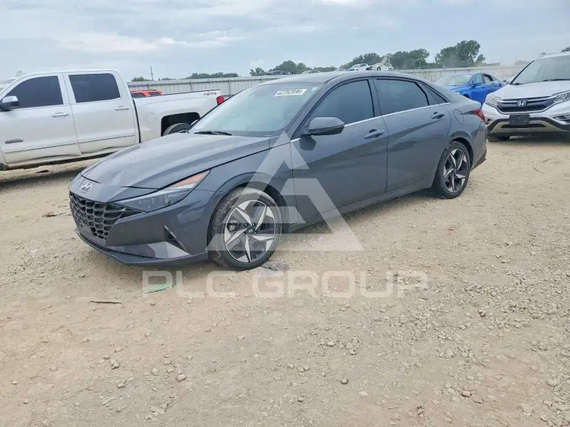 2023 Hyundai Elantra фото