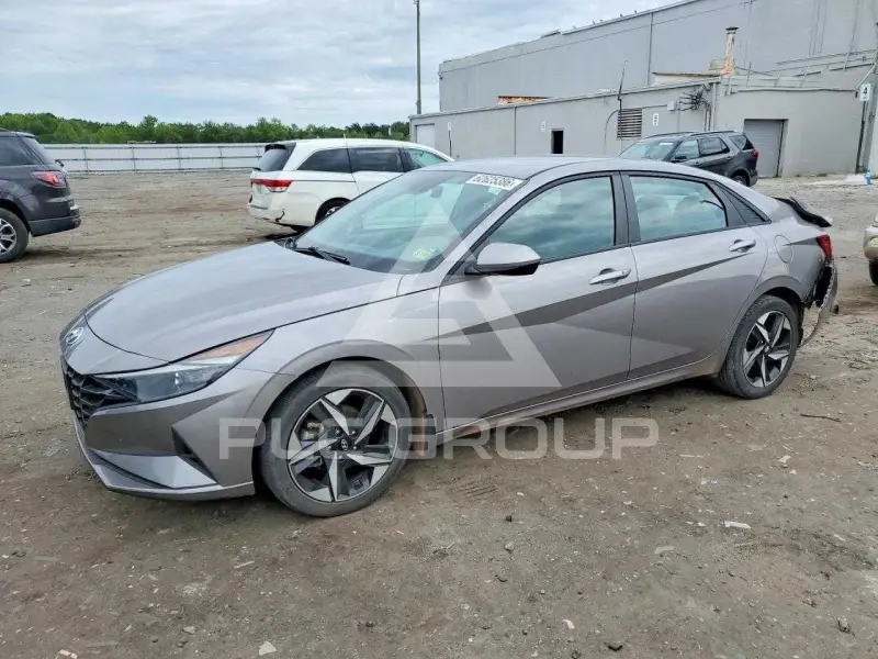 2023 Hyundai Elantra photo