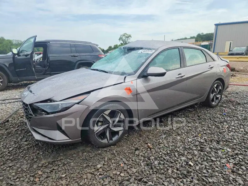 2023 Hyundai Elantra фото