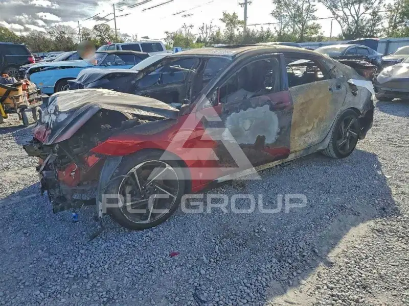 2023 Hyundai Elantra фото
