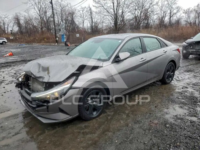 2023 Hyundai Elantra фото
