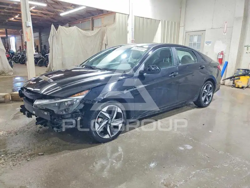 2023 Hyundai Elantra фото