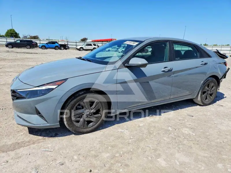 2023 Hyundai Elantra фото