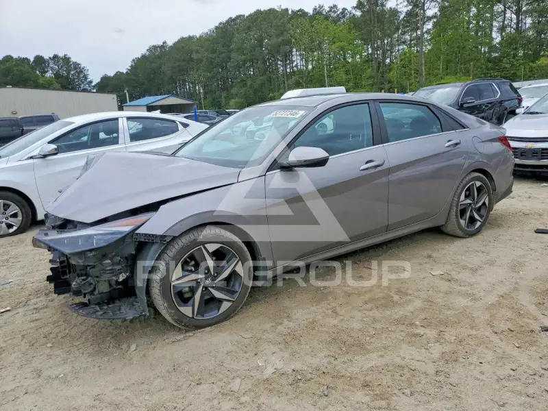 2023 Hyundai Elantra фото