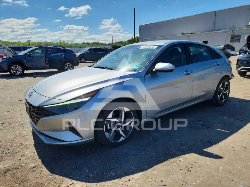 2023 Hyundai Elantra photo