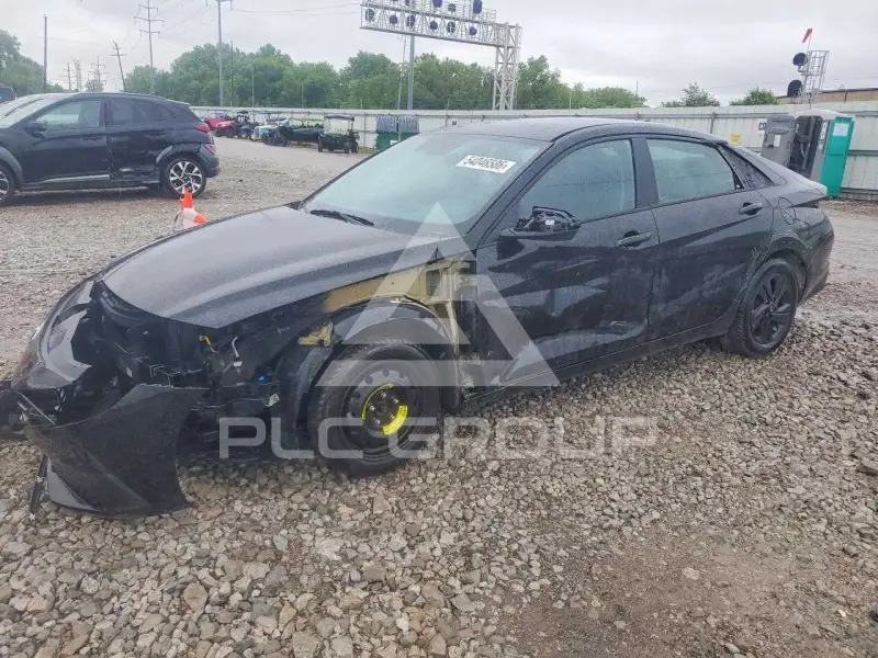 2023 Hyundai Elantra фото