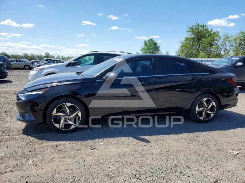 2023 Hyundai Elantra фото
