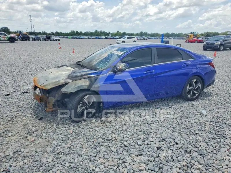 2023 Hyundai Elantra фото
