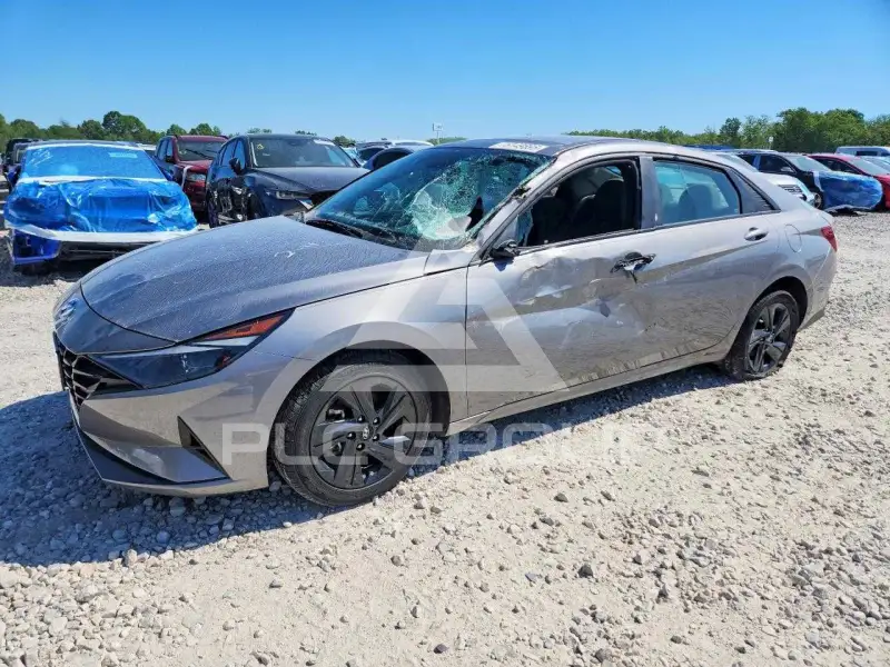 2023 Hyundai Elantra фото