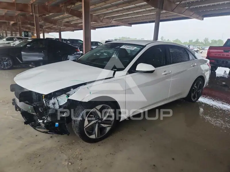 2023 Hyundai Elantra фото